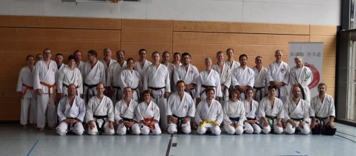 Budo-Lehrgang Gruppenbild.jpg