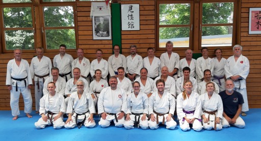 Gruppenbild Seminar 25.06.2022.jpg